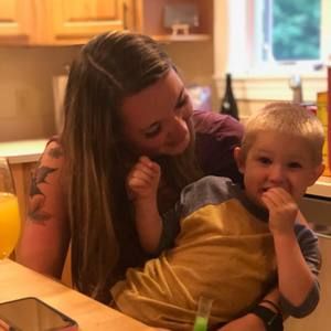 Meet your Posher, Desirae